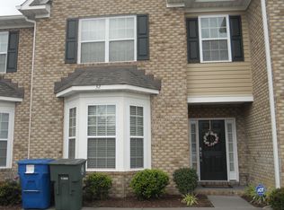 32 Rutland Dr, Hampton, VA 23666