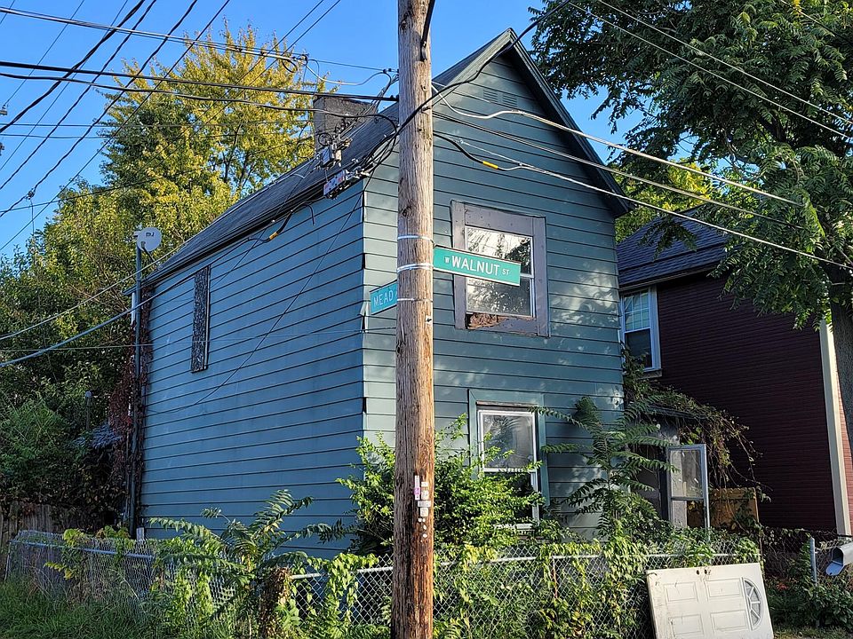 2nd image of 506 W Walnut St