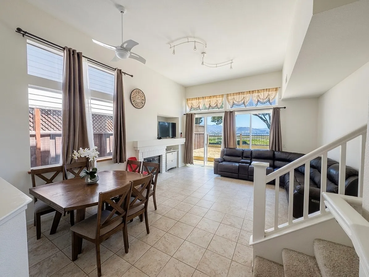 3 bed, 1510 sqft, $4,300 — Photo 4