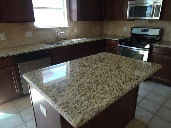 5th image of 1216 Marlow Ln