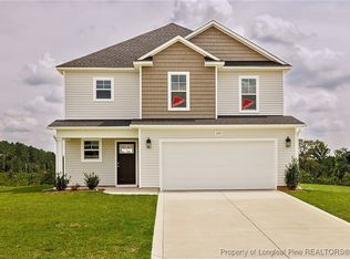 2121 Purebred Cir, Hope Mills, NC 28348