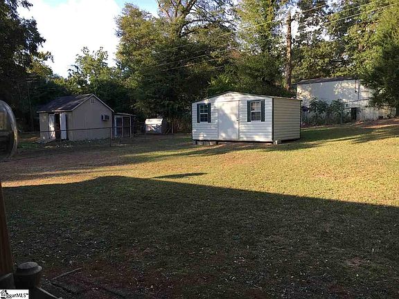 4th image of 7 Sequoia Dr