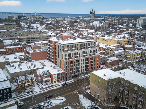 223 Princess St #613, Kingston, ON K7L 0G8