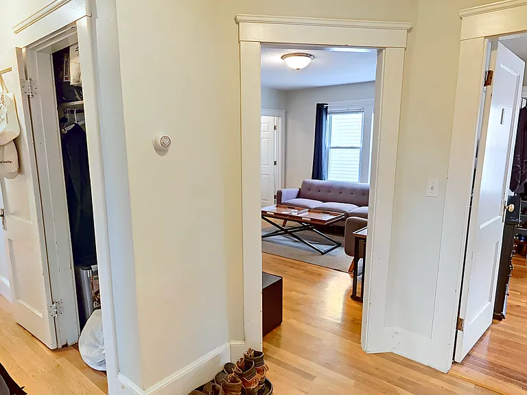 146 Sycamore St #1 — Photo 9