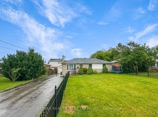 2518 Stillmeadow Rd, Mississauga, ON L5B 1X7