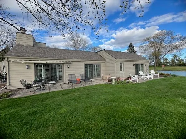 6370 Golf Lakes Ct E, Bay City, MI 48706