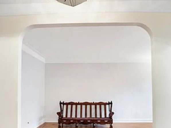 79-01 35th Avenue image 4 of 10