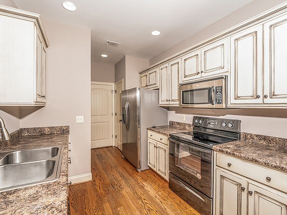 5th image of 475 Earl Owens Dr