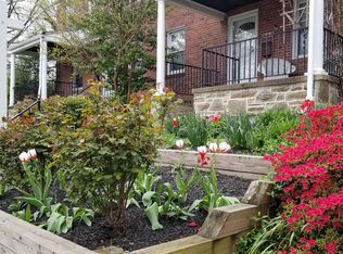 902 Chestnut Hill Ave, Baltimore, MD 21218