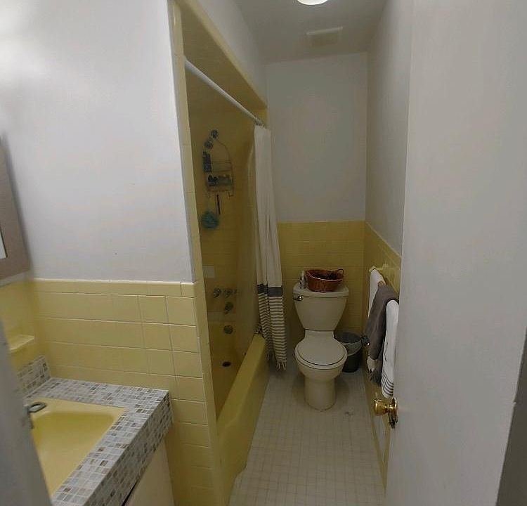 2nd image of 156 Chestnut St APT A
