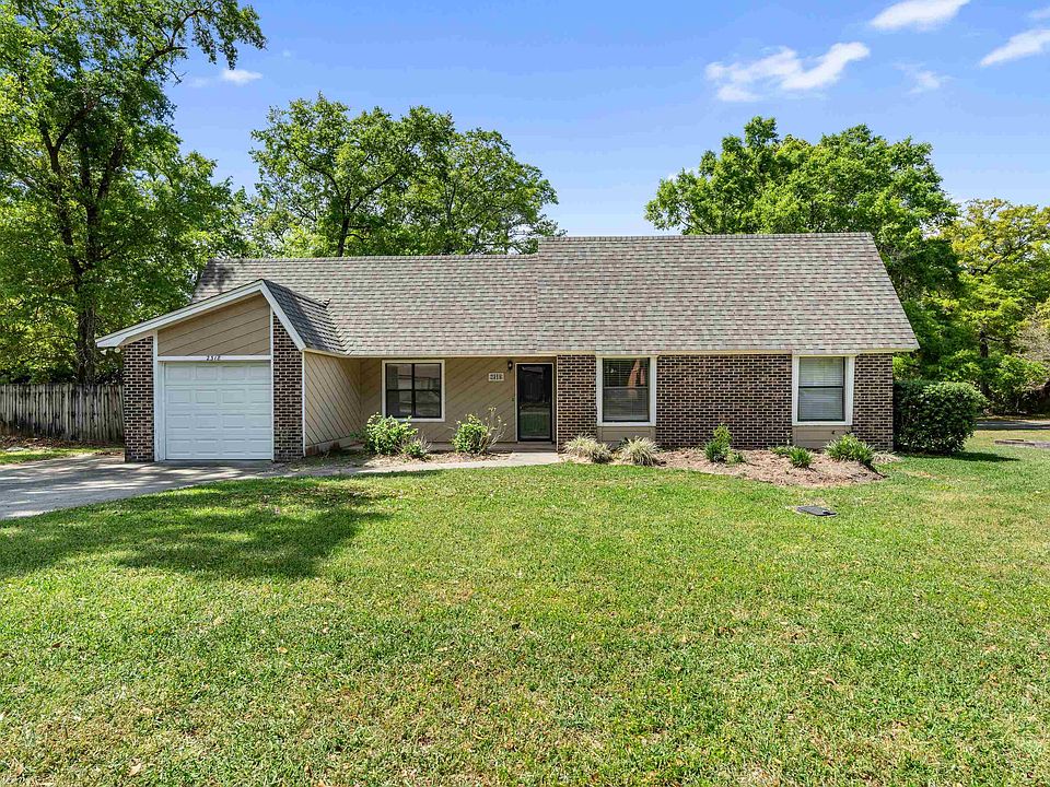 1st image of 2318 Cumberland Dr