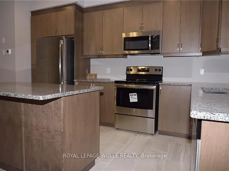 664 Blair Creek Dr — Photo 5