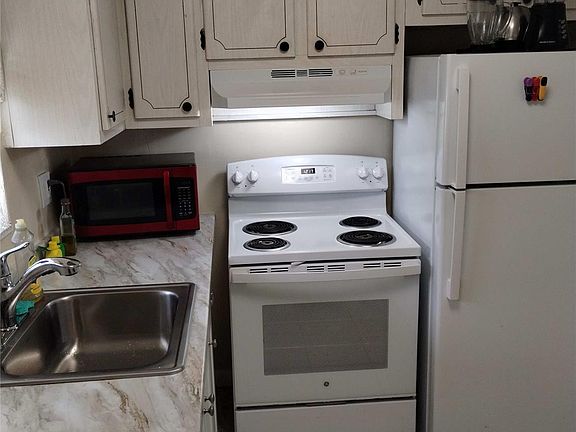 3rd image of 1511 NW 43rd Avenue #107