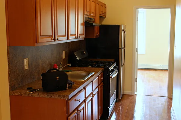 Rented by GFI Realty Services LLC | media 44