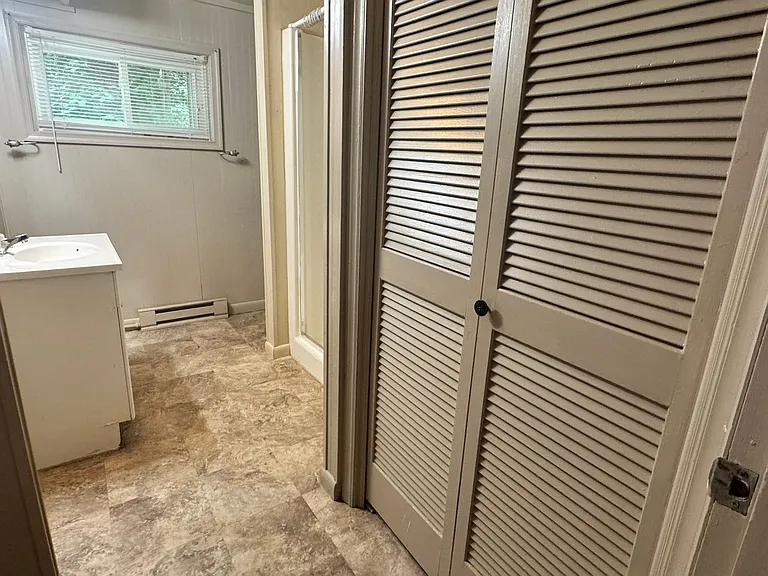744 Crescent Dr #4 — Photo 14