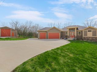 1009 N Independence St, Pleasant Hill, MO 64080