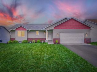 749 Pleasant Ave, Saint Paul Park, MN 55071