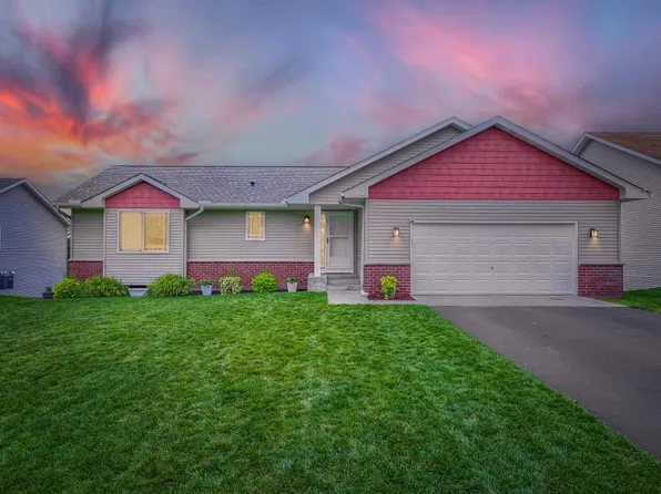 749 Pleasant Ave, Saint Paul Park, MN 55071