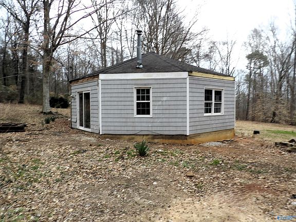 2nd image of 306 Blowing Springs Rd