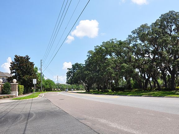5th image of 14434 Hampshire Bay Cir
