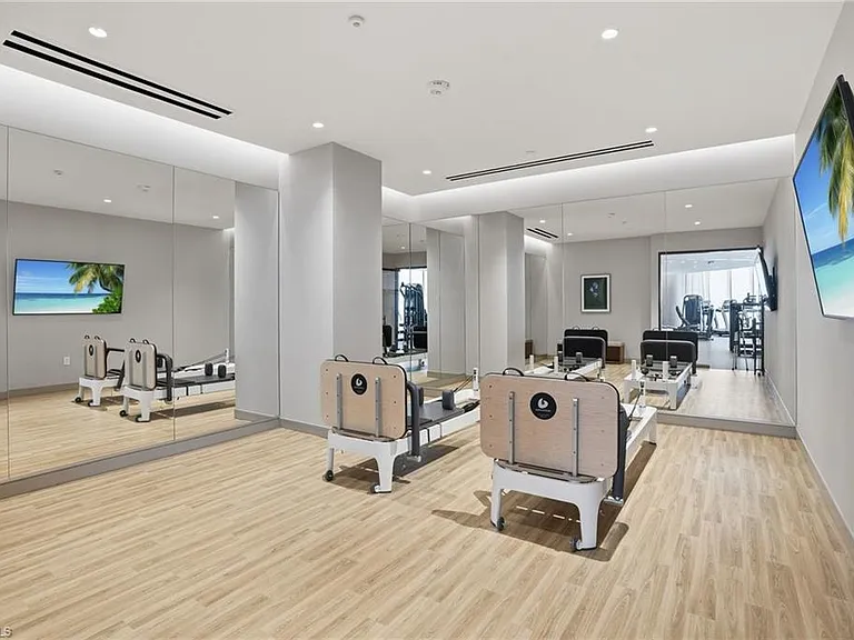 5100 Seagrass Blvd #201 — Photo 34