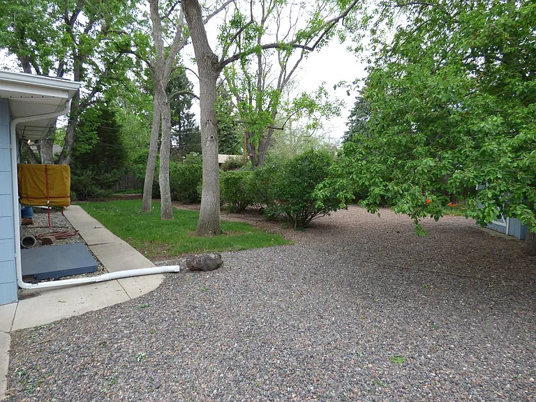 255 Ammons St — Photo 4