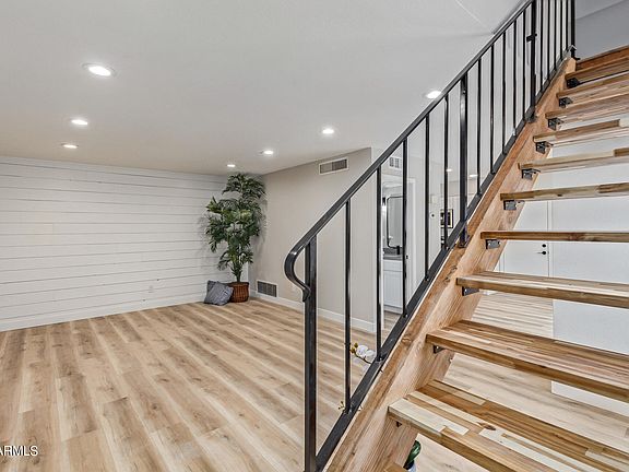3rd image of 5625 S CLAMBAKE BAY Court #C