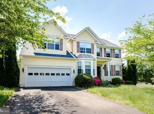 13283 Query Ln, Woodbridge, VA 22193