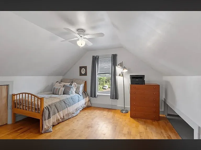 19 Franklin St #2 — Photo 12