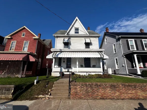31 Shaw Ave, Lewistown, PA 17044