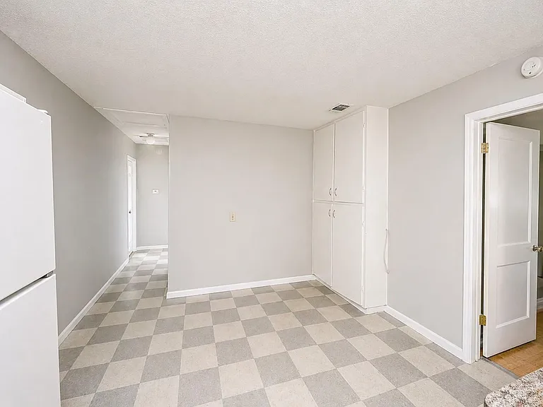 5400 Harmon Ave #A — Photo 3