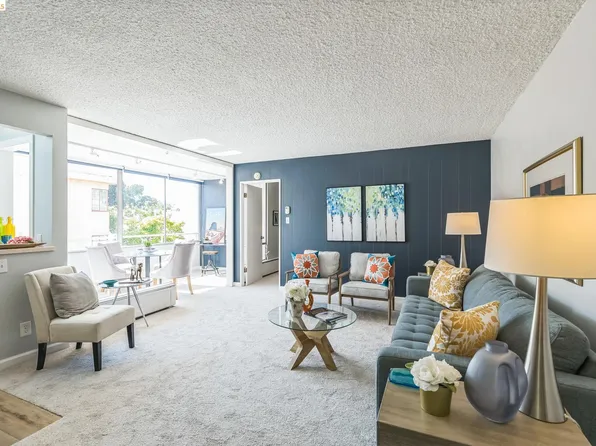 2550 Dana St APT 2F, Berkeley, CA 94704