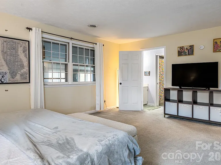 233 Church Rd — Photo 15