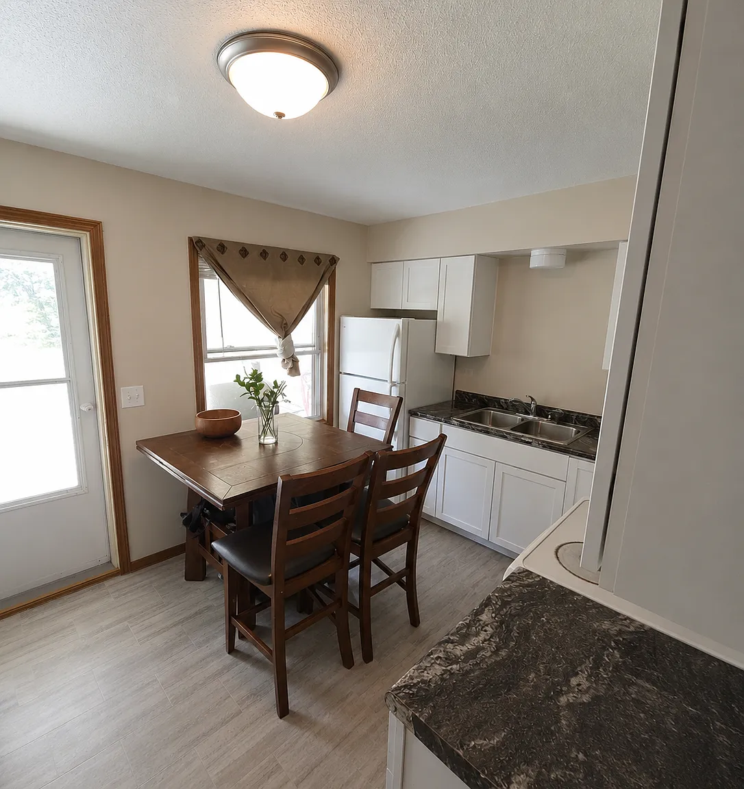 2 bed, 1500 sqft, $1,695 — Photo 1