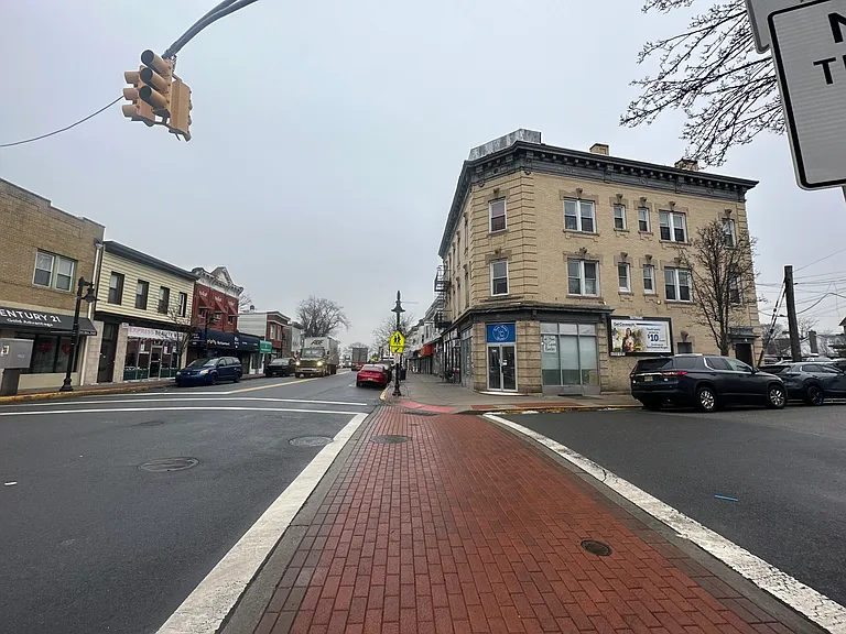 240 Paterson Ave #5 — Photo 36