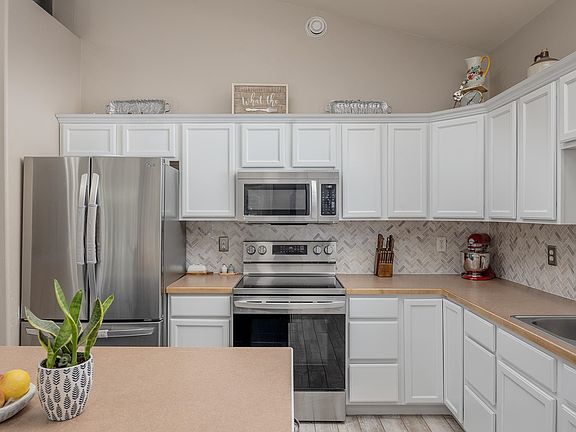 5th image of 2906 Nikolai Ave