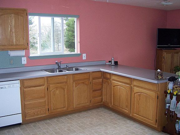 4th image of 50 Grace Ln