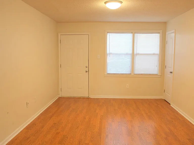 4418 Powell Ave #6 — Photo 14