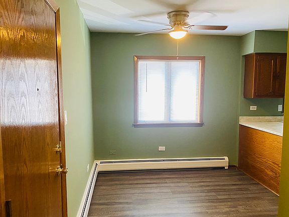 5th image of 10319 Parkside Ave Floor 2