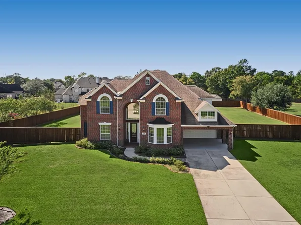 2716 Silverstone Way, Conroe, TX 77304