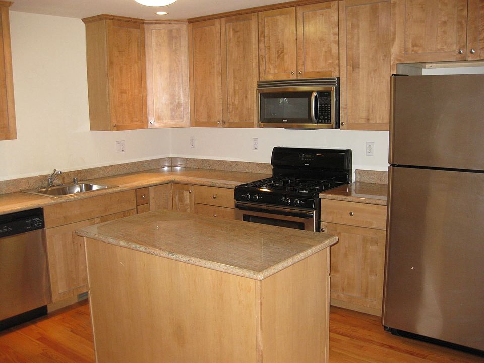 1st image of 4526 Irving St