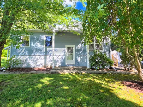 102 Joanne Dr, Ithaca, NY 14850