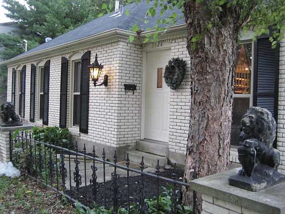 2nd image of 1924 Elba Dr