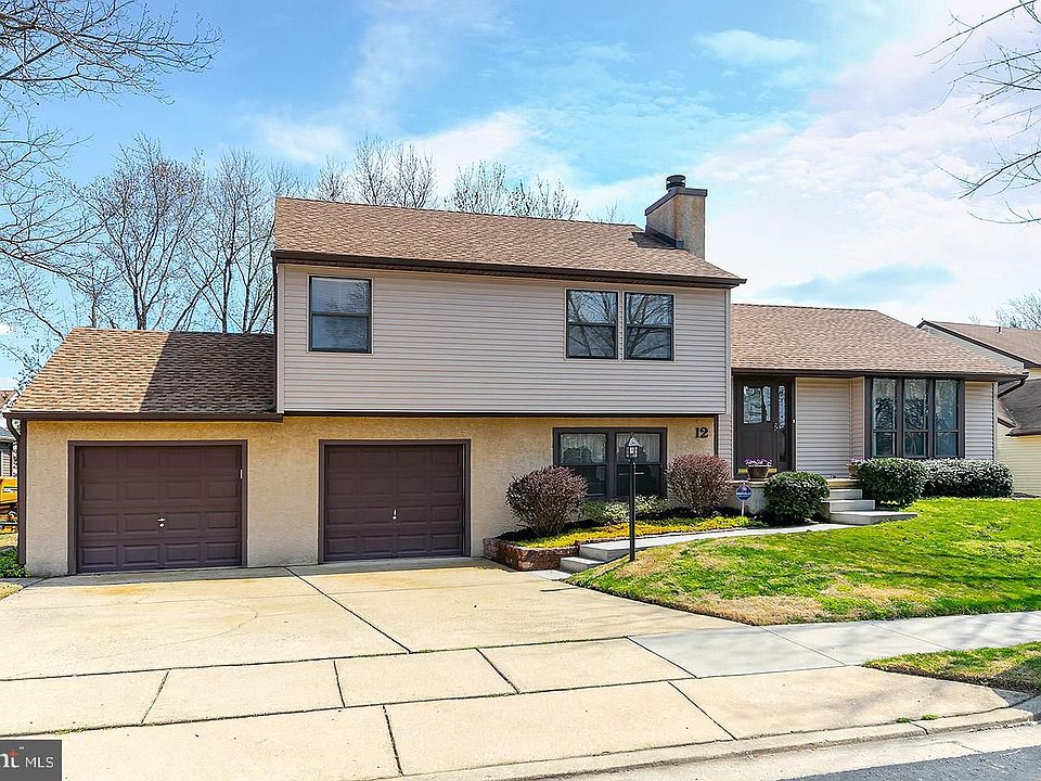 1st image of 12 Juniper Dr
