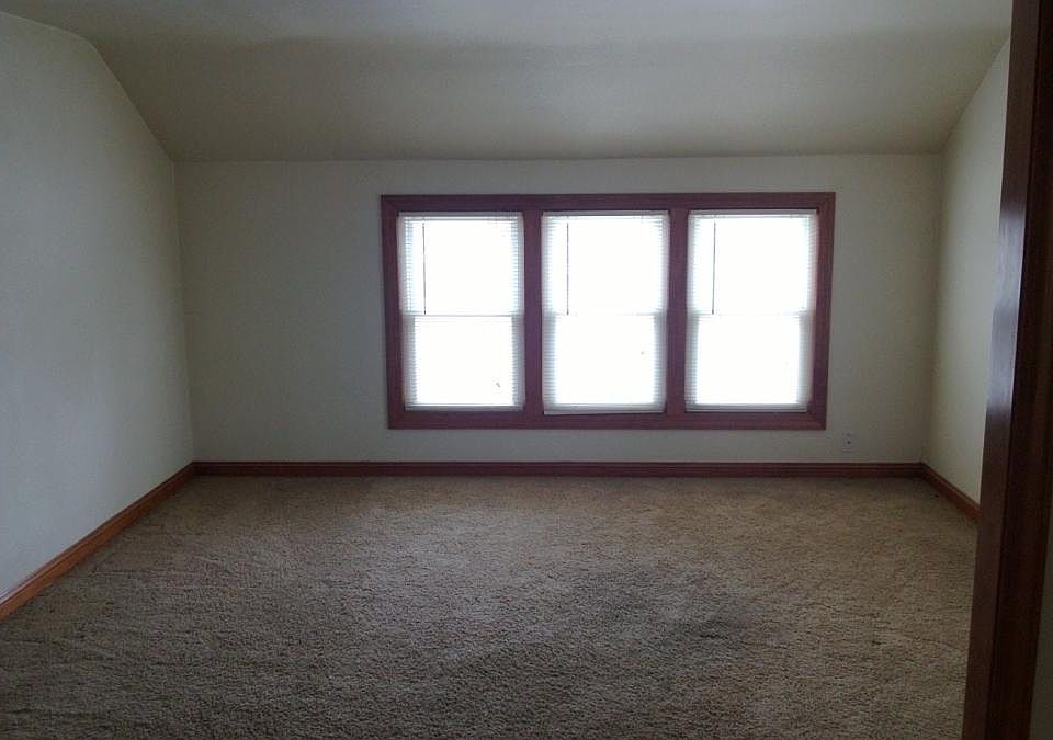 2nd image of 3145 S 68th St
