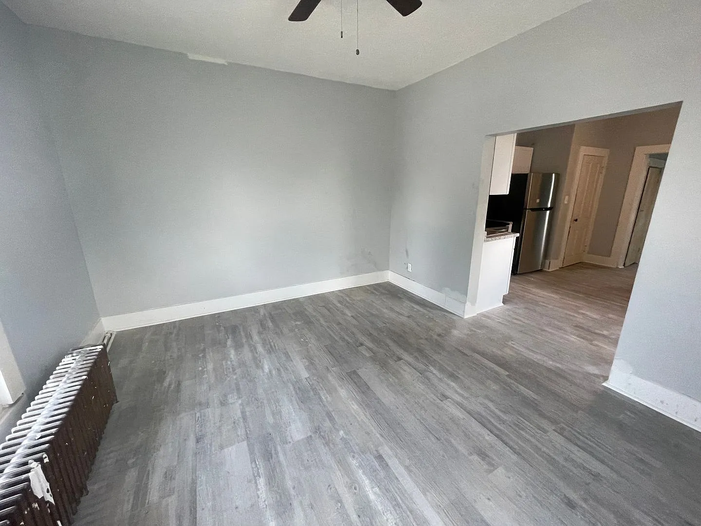 Apartments On Broadway I — Photo 4