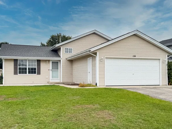 124 Rudder Rd, Machesney Park, IL 61115