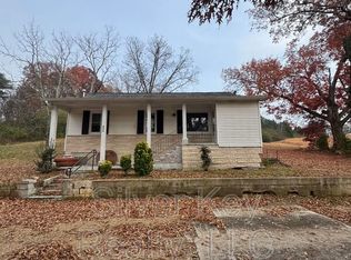 703 Old Riceville Rd, Athens, TN 37303