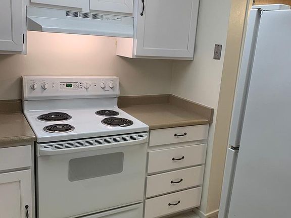 4th image of 425 S 1000 E APT 307C