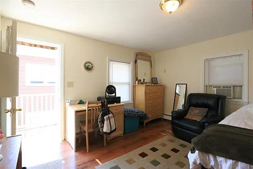 126 Pine St Photo 1